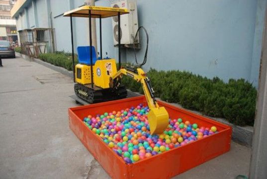 點擊查看詳細信息<br>標(biāo)題：旋轉(zhuǎn)90度游樂挖掘機 閱讀次數(shù)：3516