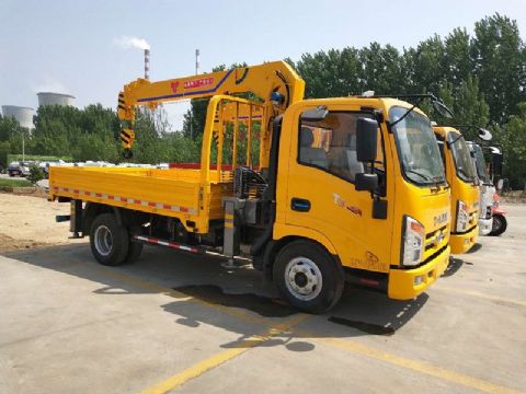 點(diǎn)擊查看詳細(xì)信息<br>標(biāo)題：3.2噸唐駿隨車吊 閱讀次數(shù)：2160