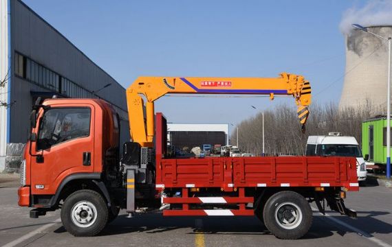 點(diǎn)擊查看詳細(xì)信息<br>標(biāo)題：4噸大運(yùn)隨車吊 閱讀次數(shù)：2329