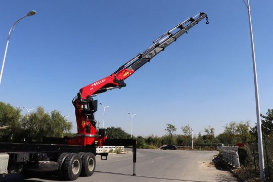 點(diǎn)擊查看詳細(xì)信息<br>標(biāo)題：40噸折臂吊 閱讀次數(shù)：3410