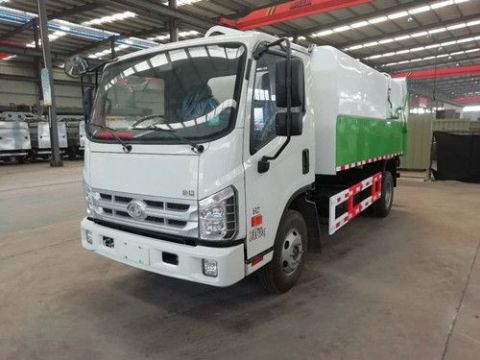 點(diǎn)擊查看詳細(xì)信息<br>標(biāo)題：9方柴油垃圾車 閱讀次數(shù)：3724